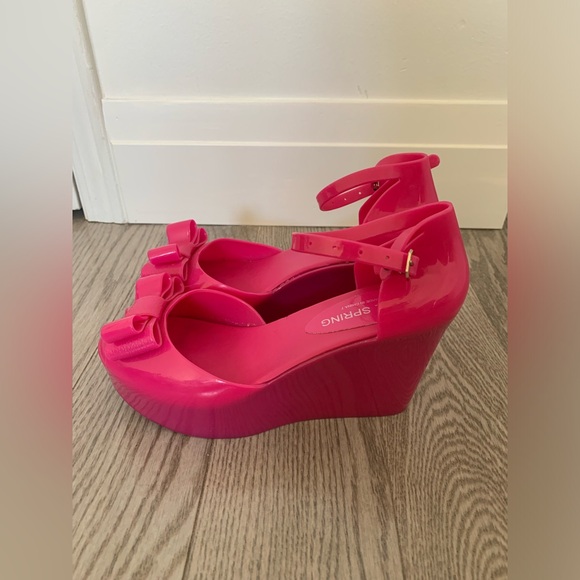 Call It Spring Pink Jelly Water Rubber Bow Wedge Size 37 - Picture 5 of 12